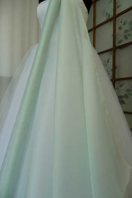 Organza 100 seta verde acqua leggermente satinata