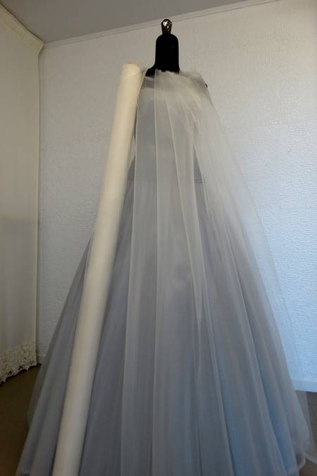 Organza effetto acqua 100 poliestere col avorio chiaro alt cm 140