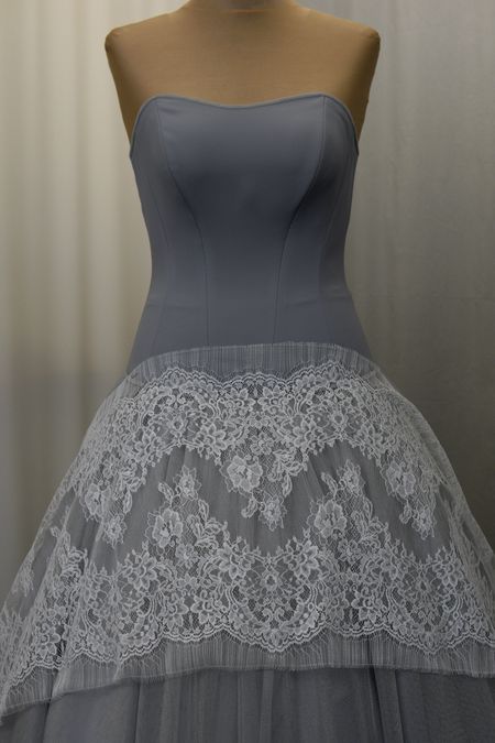 pizzo chantilly bianco seta comp cotone nylon Foto 1