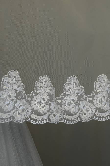 tulle rebrode bianco 10 Foto 1