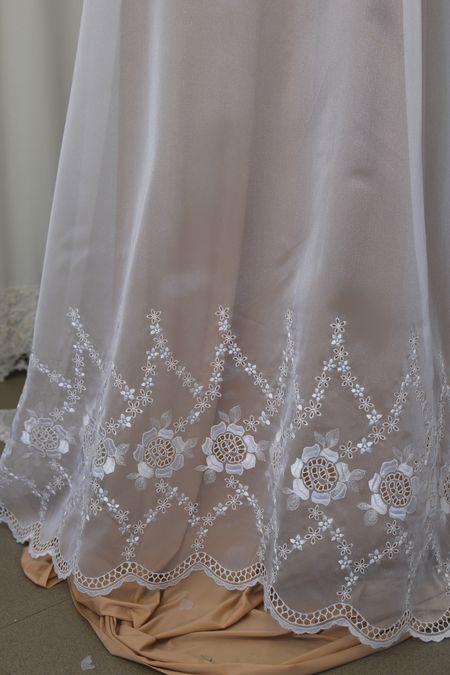 Organza ricamata bianco alt cm 140