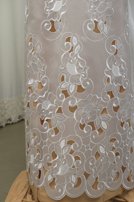organza ricamata intagliato mano 140 Foto 1