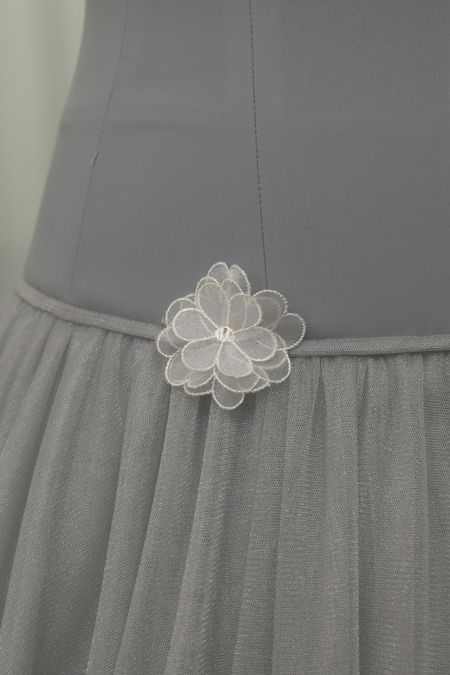 Fiorellini organza 3d avorio (confezioni da 30 fiori ) prezzo cadauno