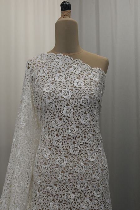 Pizzo macrame bianco seta alt cm 135