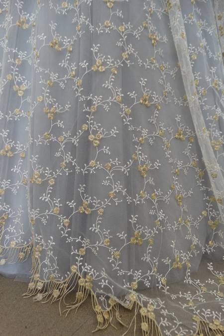 Tulle ricamato avorio oro cm 150