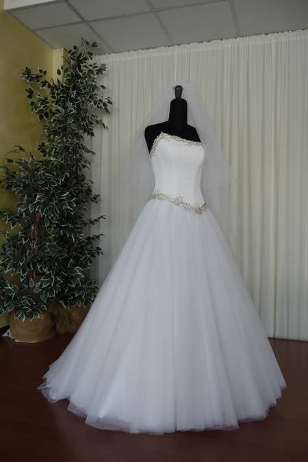 sposa cady tulle bordo swarovski Foto 1