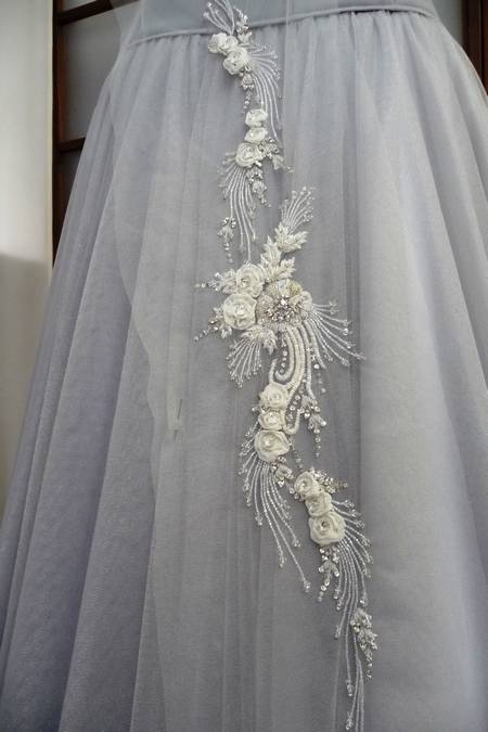 ricamata bianco seta silver strass 66x15 Foto 1