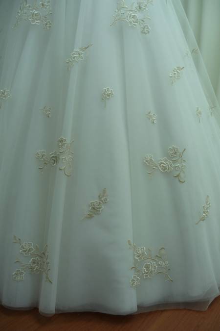 Tulle ricamato bicolore cm 140