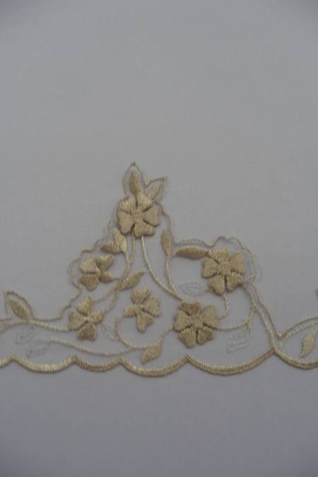 tulle macrame ricamato 10 Foto 1