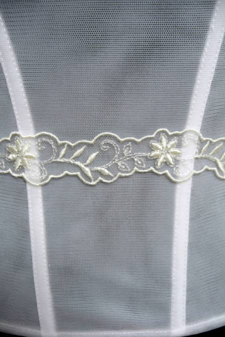 tramezzo tulle ricamato b2093 Foto 1