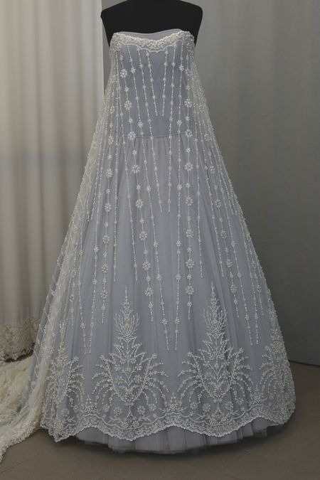 ricamato bianco seta perle swarovski 140 Foto 1