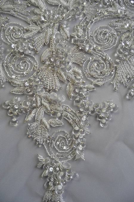ricamata bianco seta silver 60x32 Foto 1