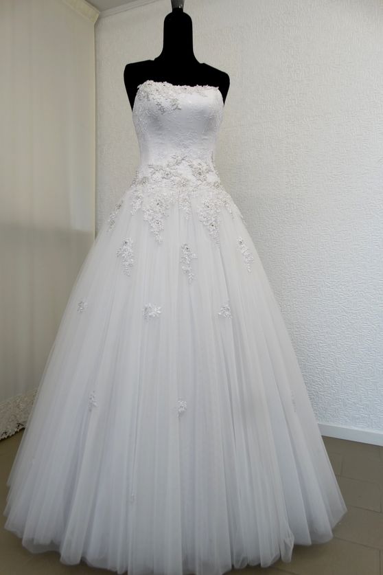 sposa swarovski pizzo applicazioni tulle mano seta Foto 1
