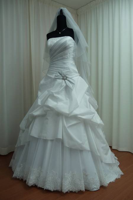 sposa bordura pizzo rebrode argento taffetas grigio Foto 1