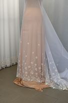 organza ricamata 140 Foto 3