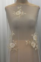 pizzo tulle seta ricamato avorio biscotto 150 Foto 3