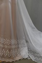 organza ricamata 140 Foto 3