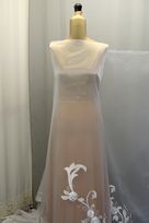 organza ricamata raso rilievo 150 Foto 4