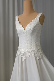 abiti sposa corpino applicazioni gonna kady mano seta fondo rifinito semilavorato Foto 4