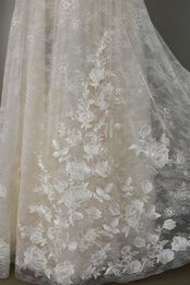 abito sposa pizzo applicazioni tulle mano seta Foto 4