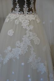 Abiti Sposa economici corti colorati in pizzo cataloghi 2018