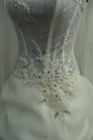 abito sposa perlata applicazioni rebrode strass swarovski Foto 3