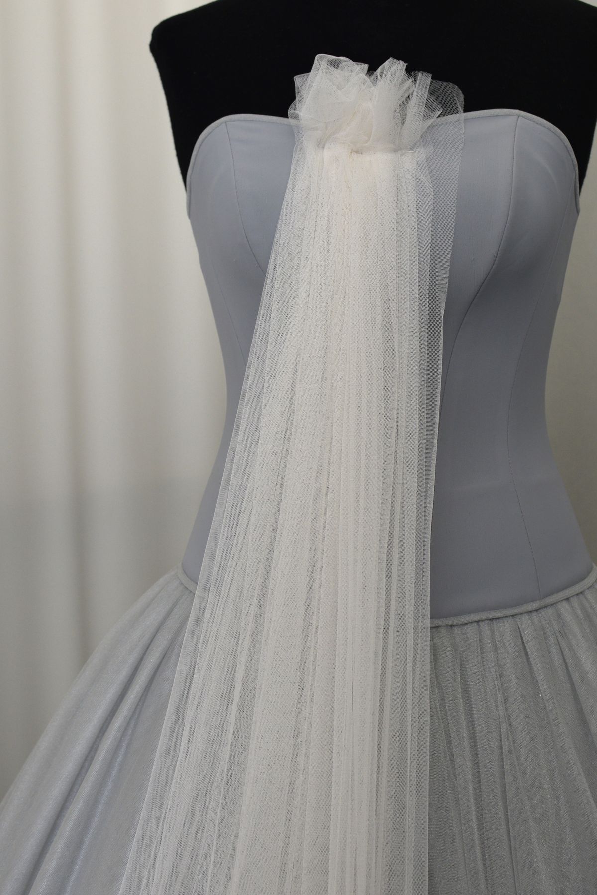 tulle in seta pura alt cm 180 colore bianco seta Art 0001SE