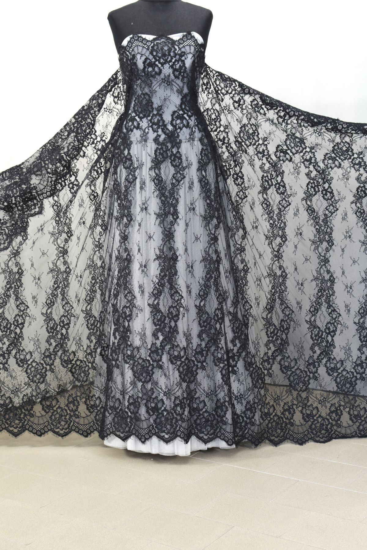 bordo pizzo rebrode nero cm 38 100 nylon Art 0101B