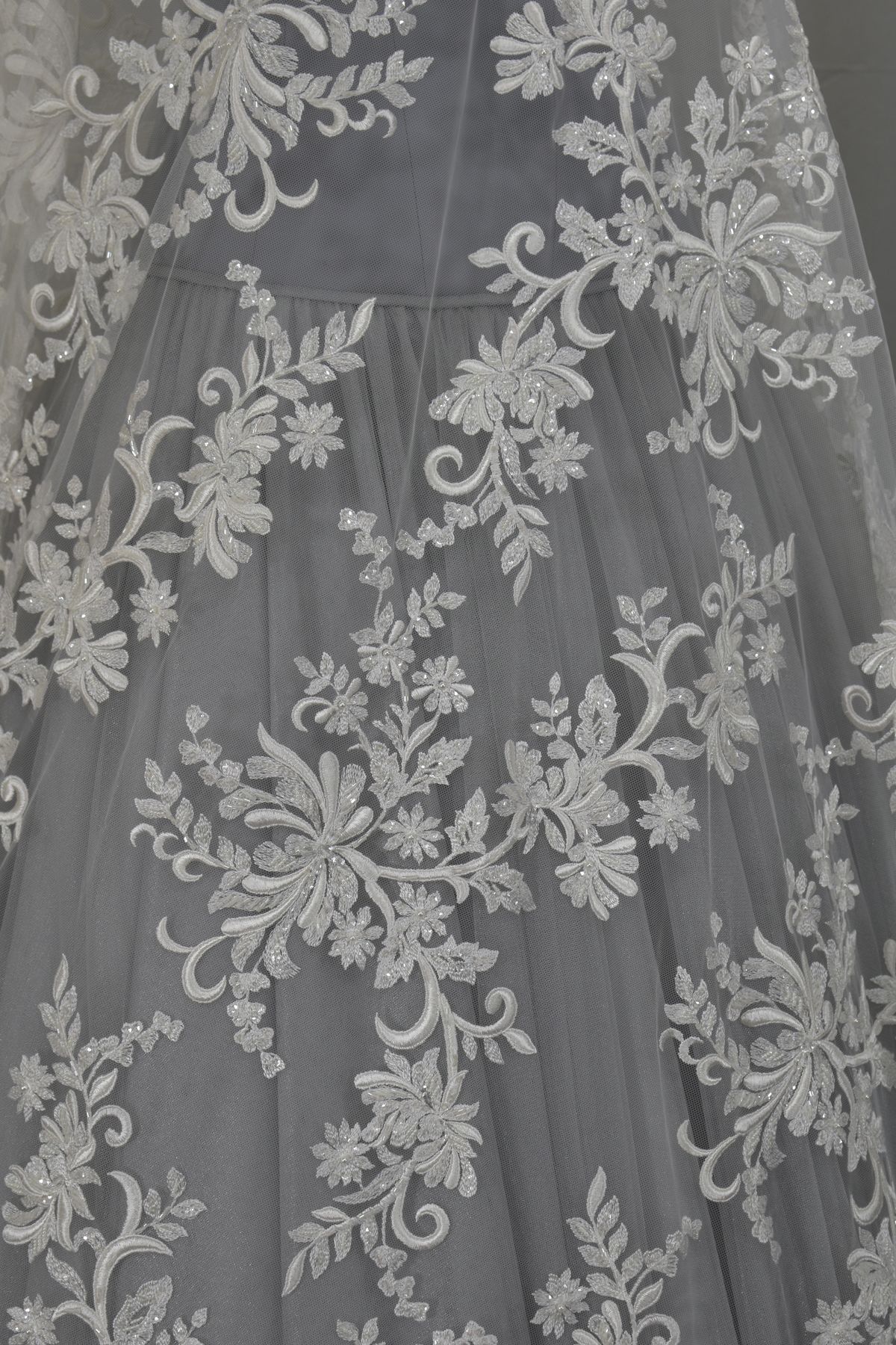 tulle ricamato con perle avorio naturale (anche bianco seta) h cm 130 Art 00057