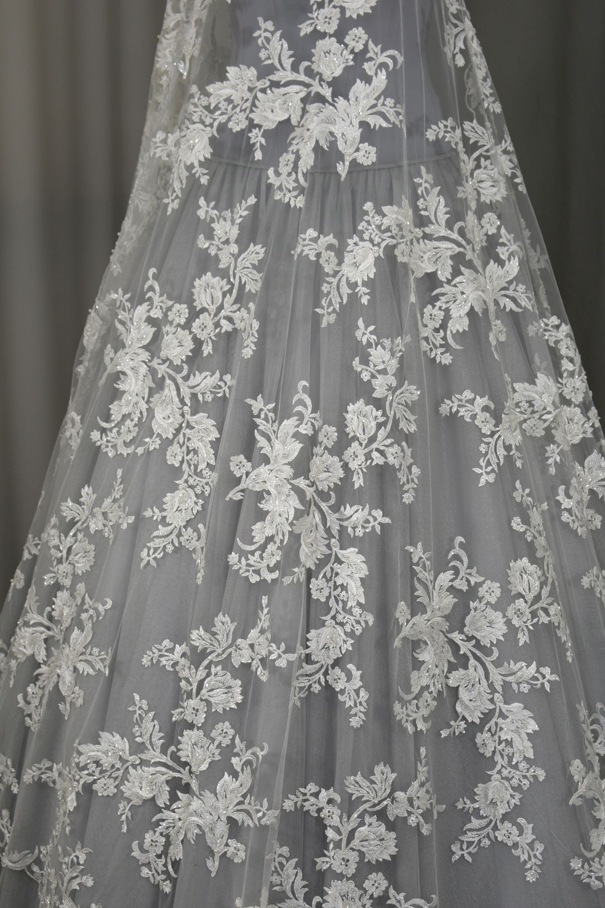 tulle ricamato avorio naturale (anche bianco seta) h cm 135 Art 00060