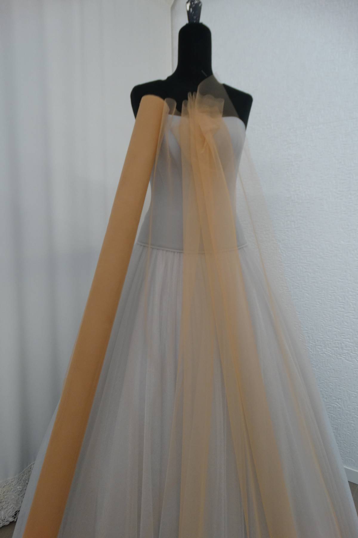 tulle morbido antistrappo per abiti e corpini colore pralina h cm 150 Art 0006B311