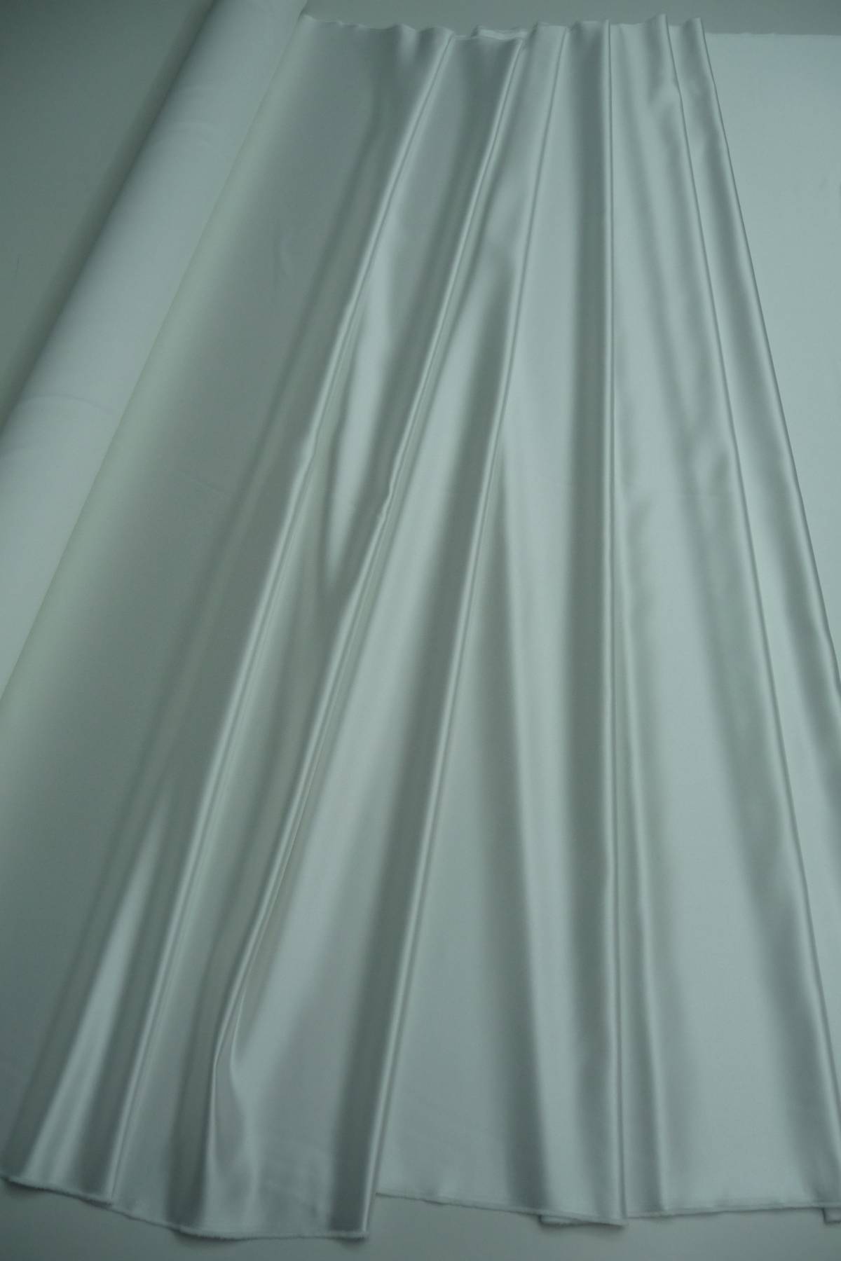 raso duchesse 100 poliestere bianco seta h cm 150 Art 0063COL1