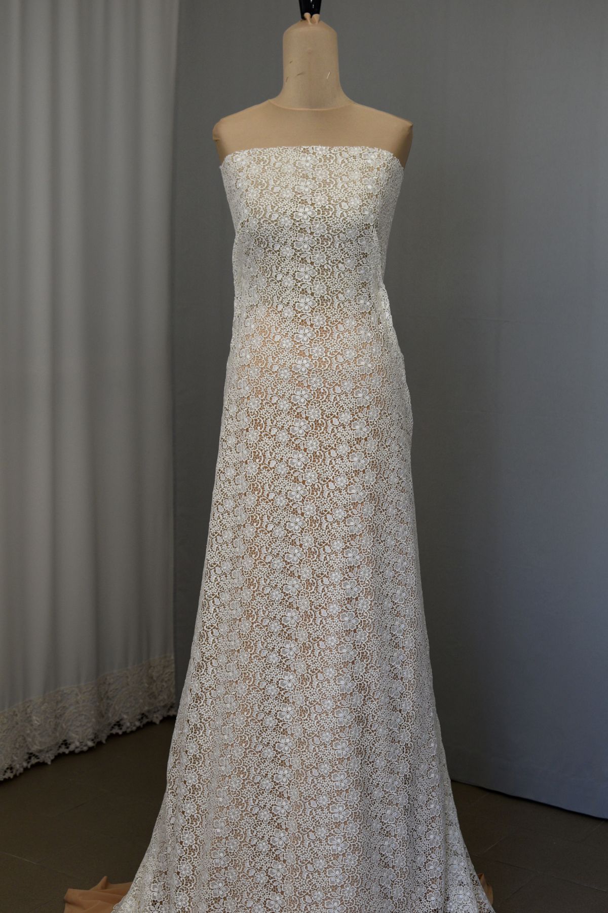 pizzo macrame mano seta colore bianco seta h cm 130 Art 0120A