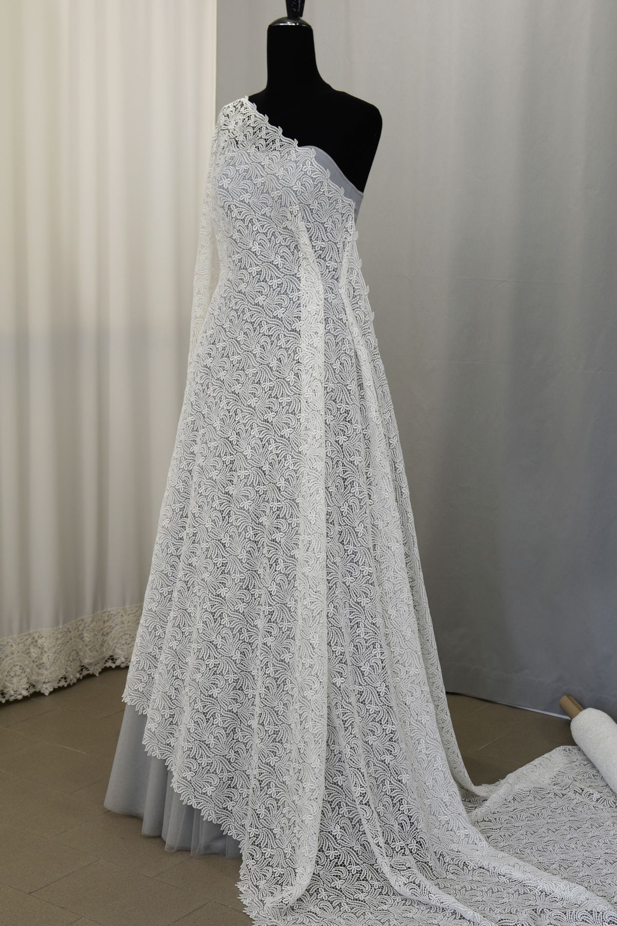 pizzo macrame morbido mano seta colore bianco seta h cm 135 Art 0120B