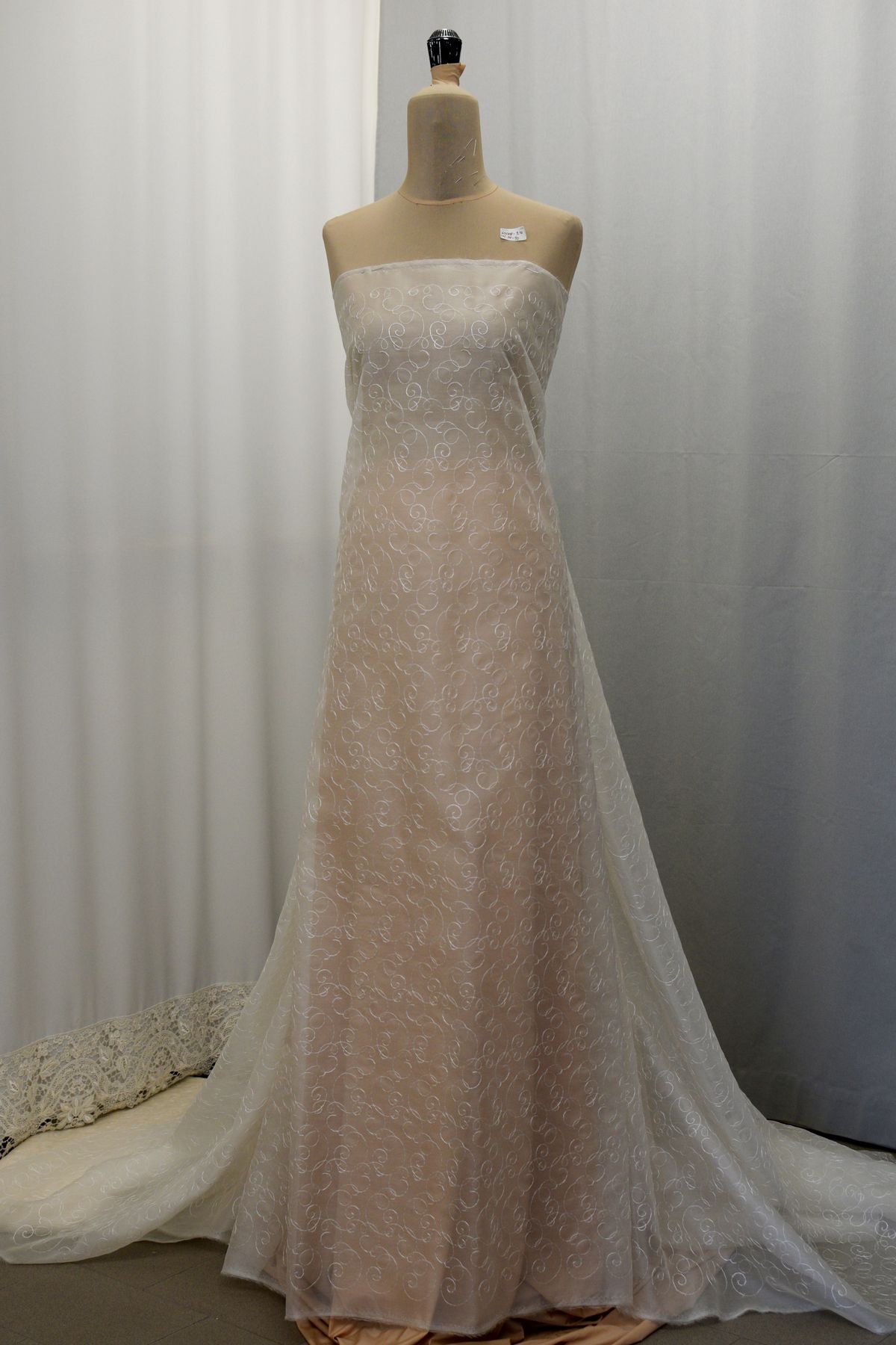 organza ricamata 100 seta avorio h cm 140 Art 0168R