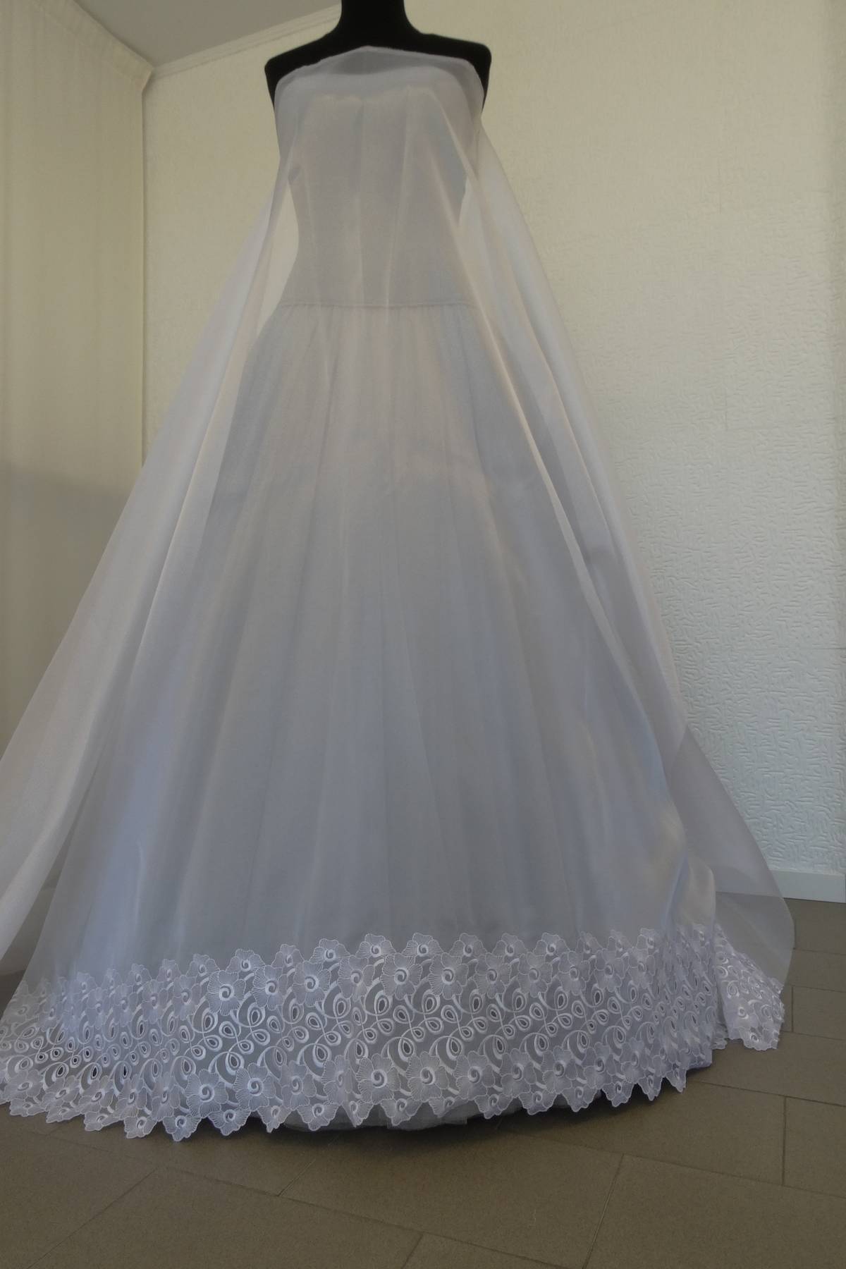 organza ricamata bianco Art 0274LO