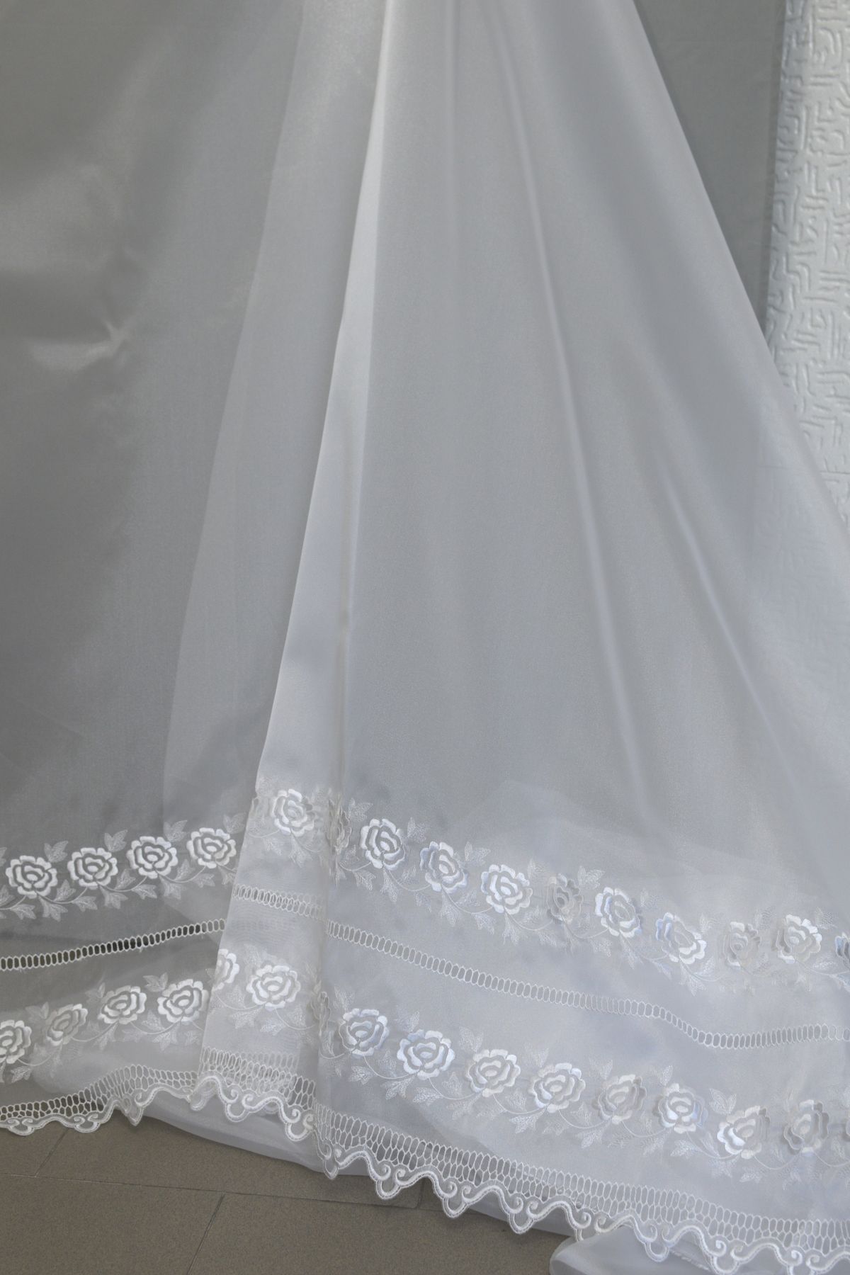 organza ricamata bianco h cm 150 Art 0381LO