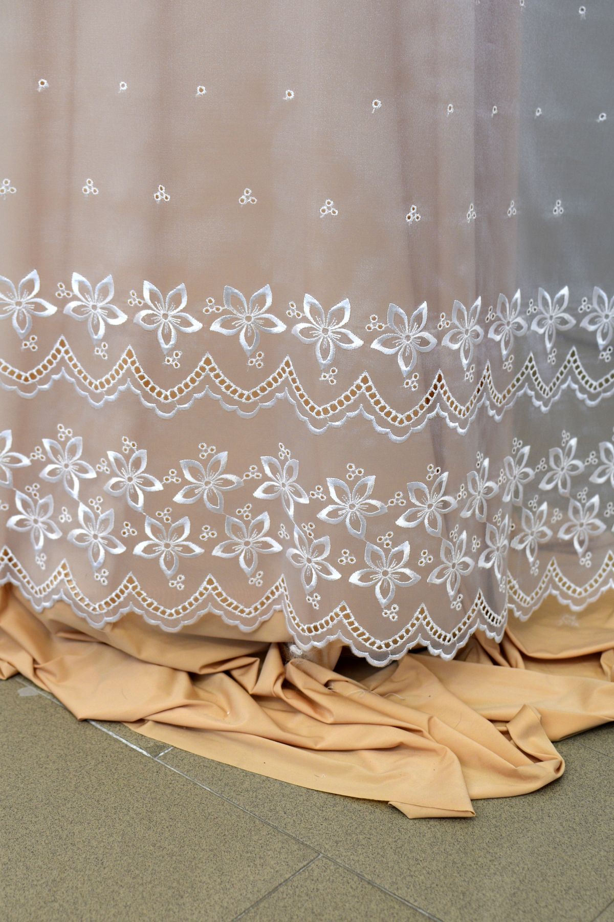 organza ricamata bianco h cm 150 Art 0388LO