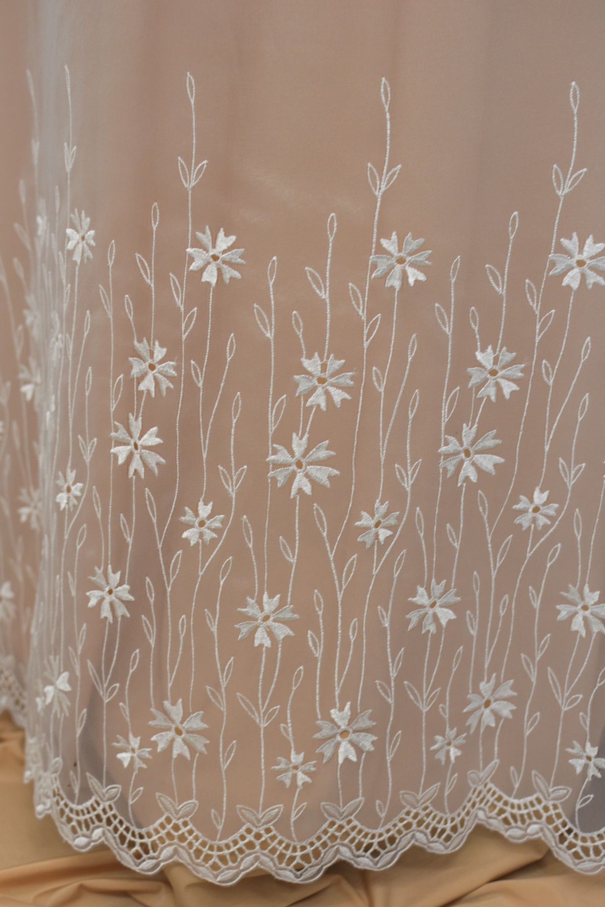 organza ricamata bianco h cm 150 Art 0708LO