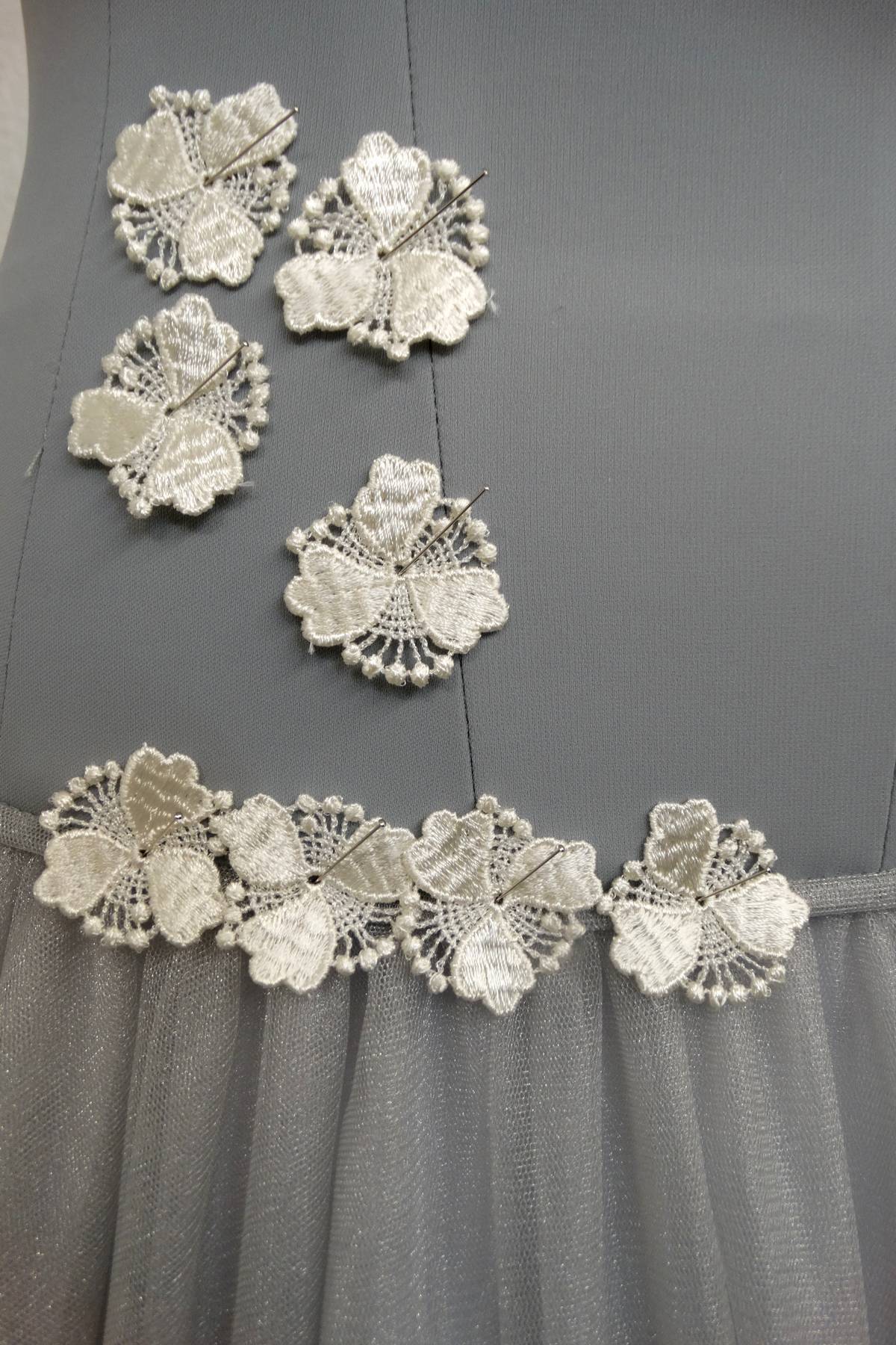 fiorellini macrame avorio cm 3 5 (confezioni da 50 pezzi) Art 0770FAV