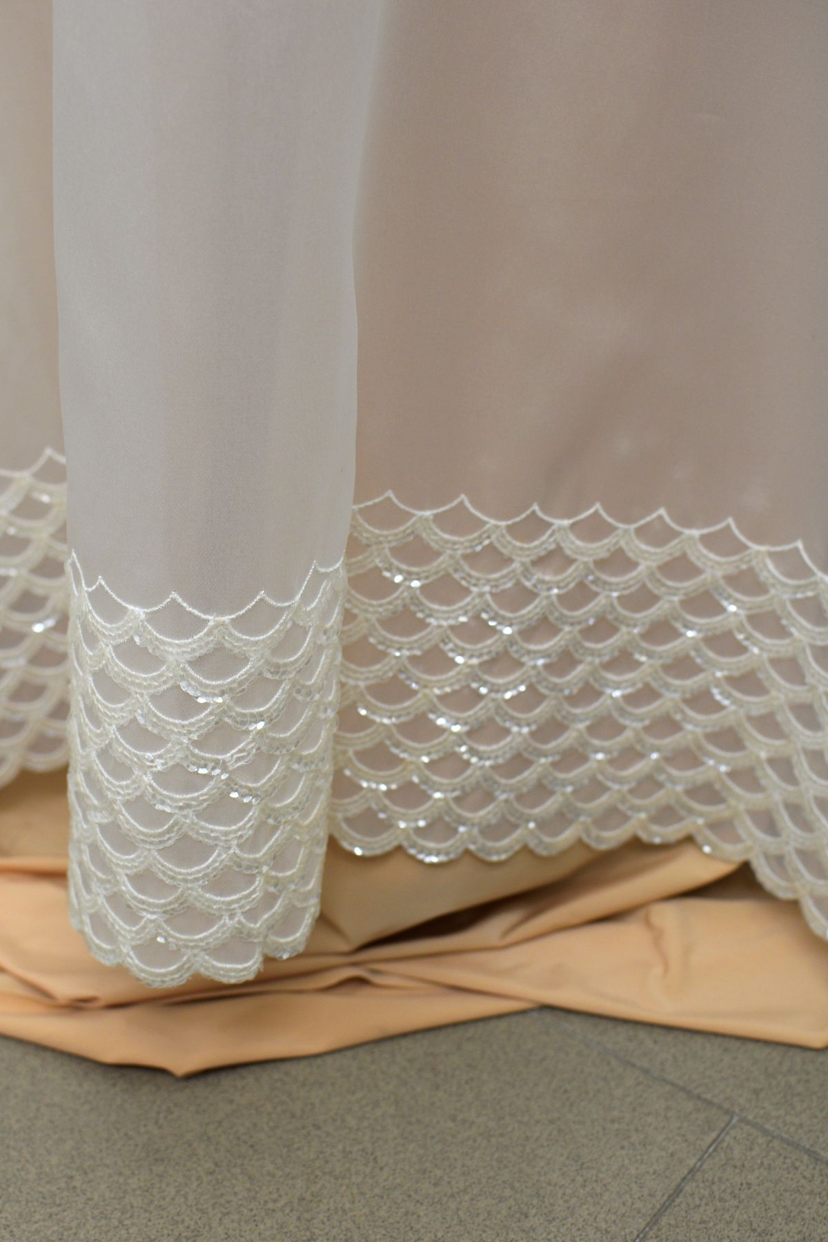 organza ricamata bianco ricamato a mano con cuvettes trasparento h cm 140 Art 0789LOX