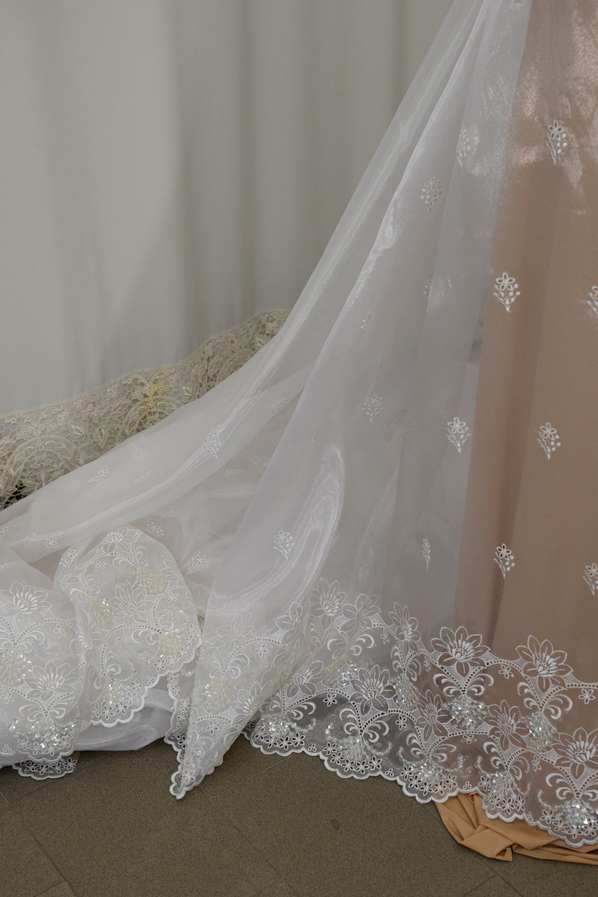 organza ricamata con paillettes Art 0814LOX