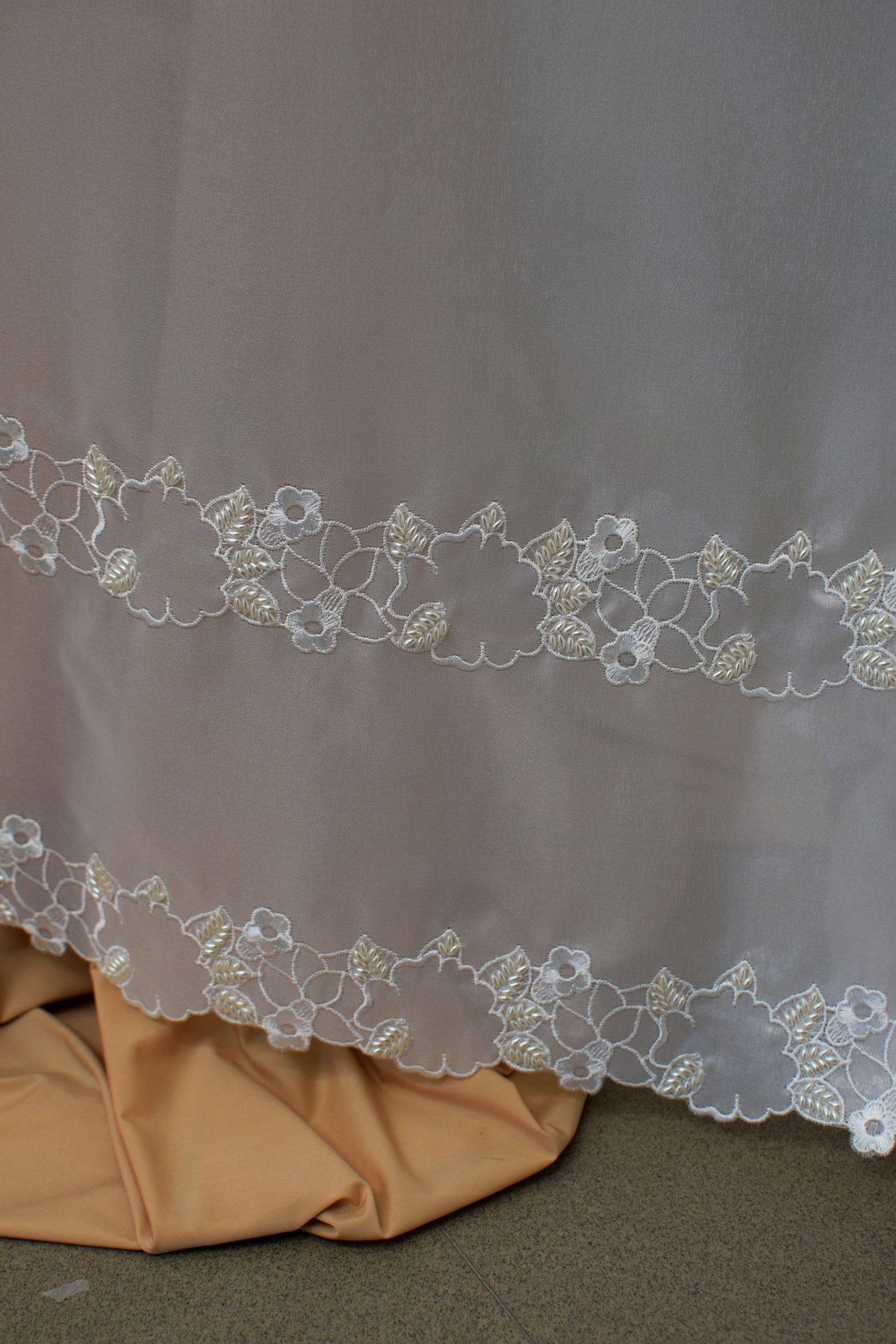 tripla organza ricamata a mano con olivette bianco h cm 140 Art 0815LTRX