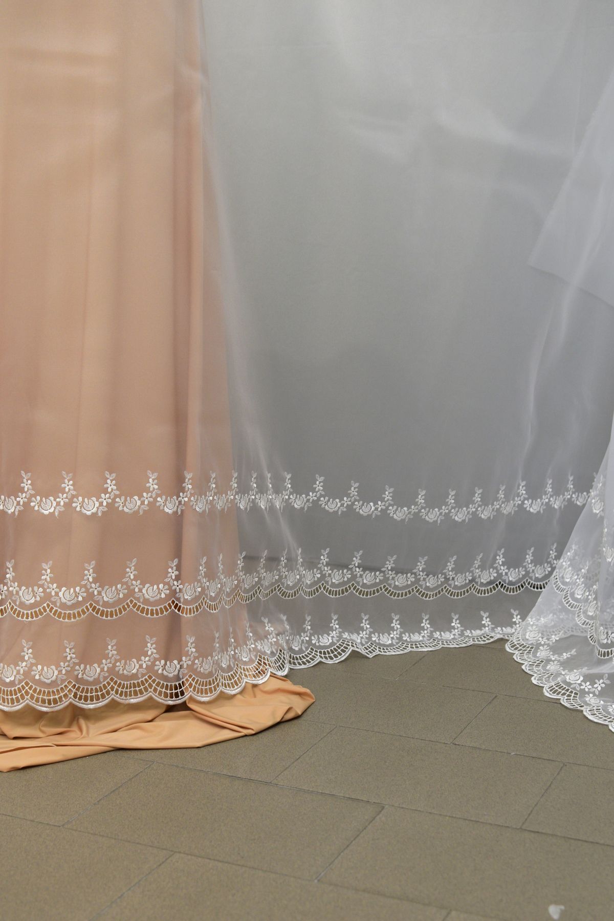 organza ricamata bianco h cm 150 Art 0824LO