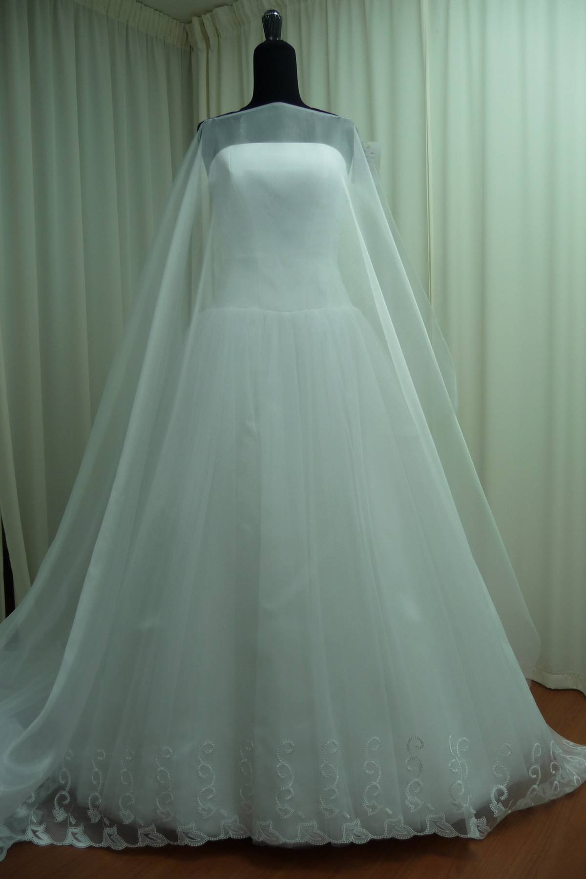 organza ricamata bianco Art 0921LO