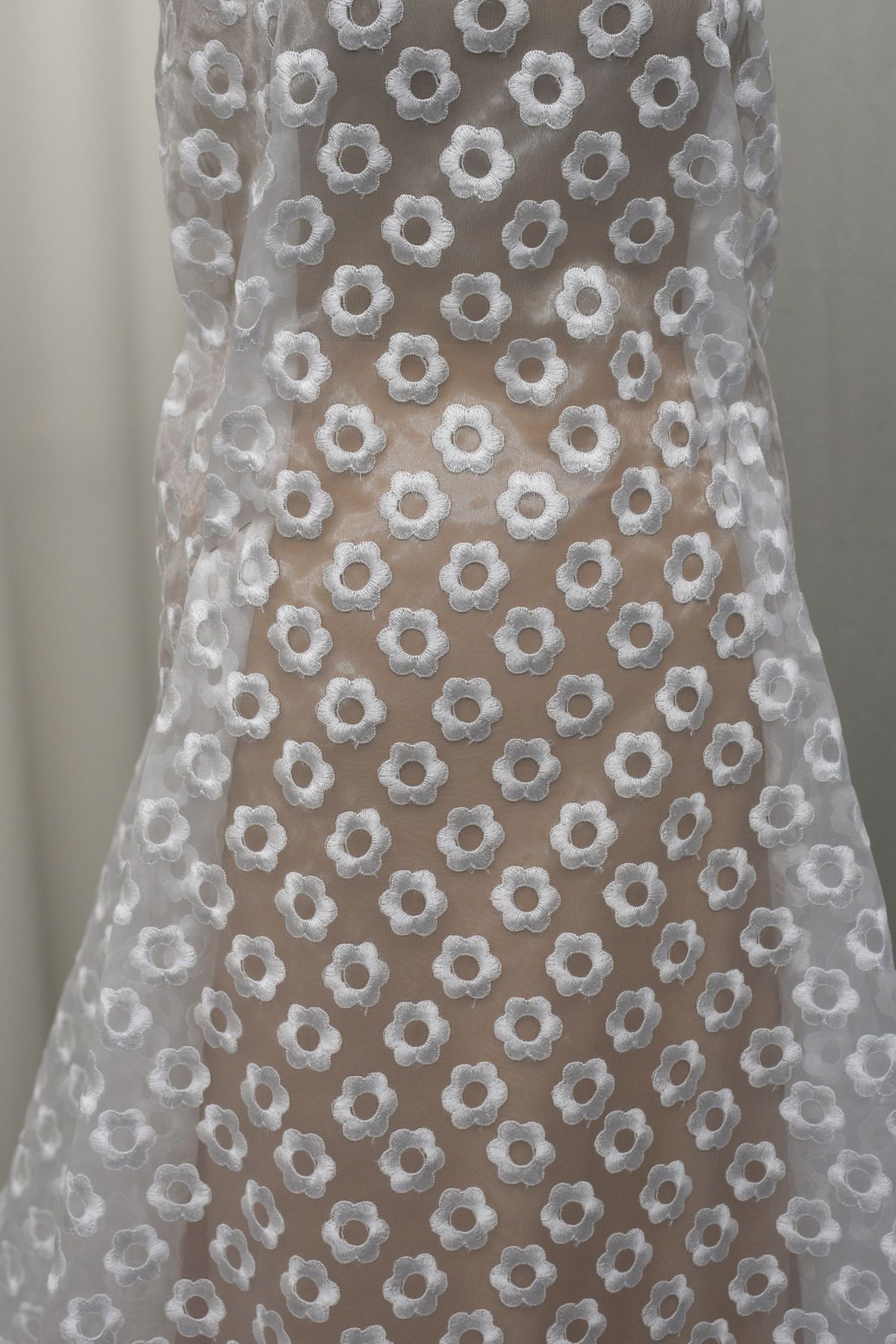 organza ricamata bianco Art 0933LO
