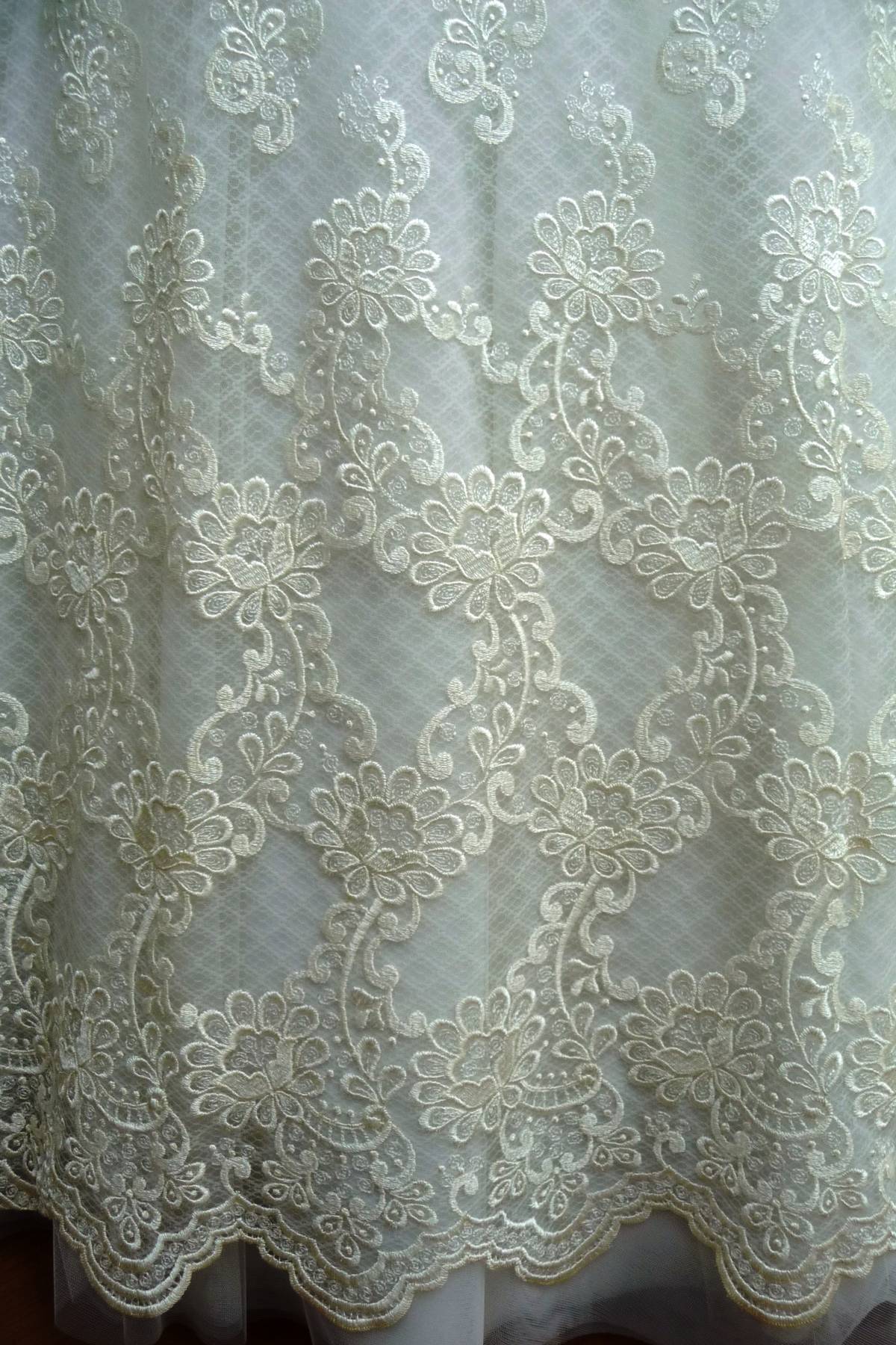 tulle ricamato avorio cm 140 Art 3011LTUVEAV
