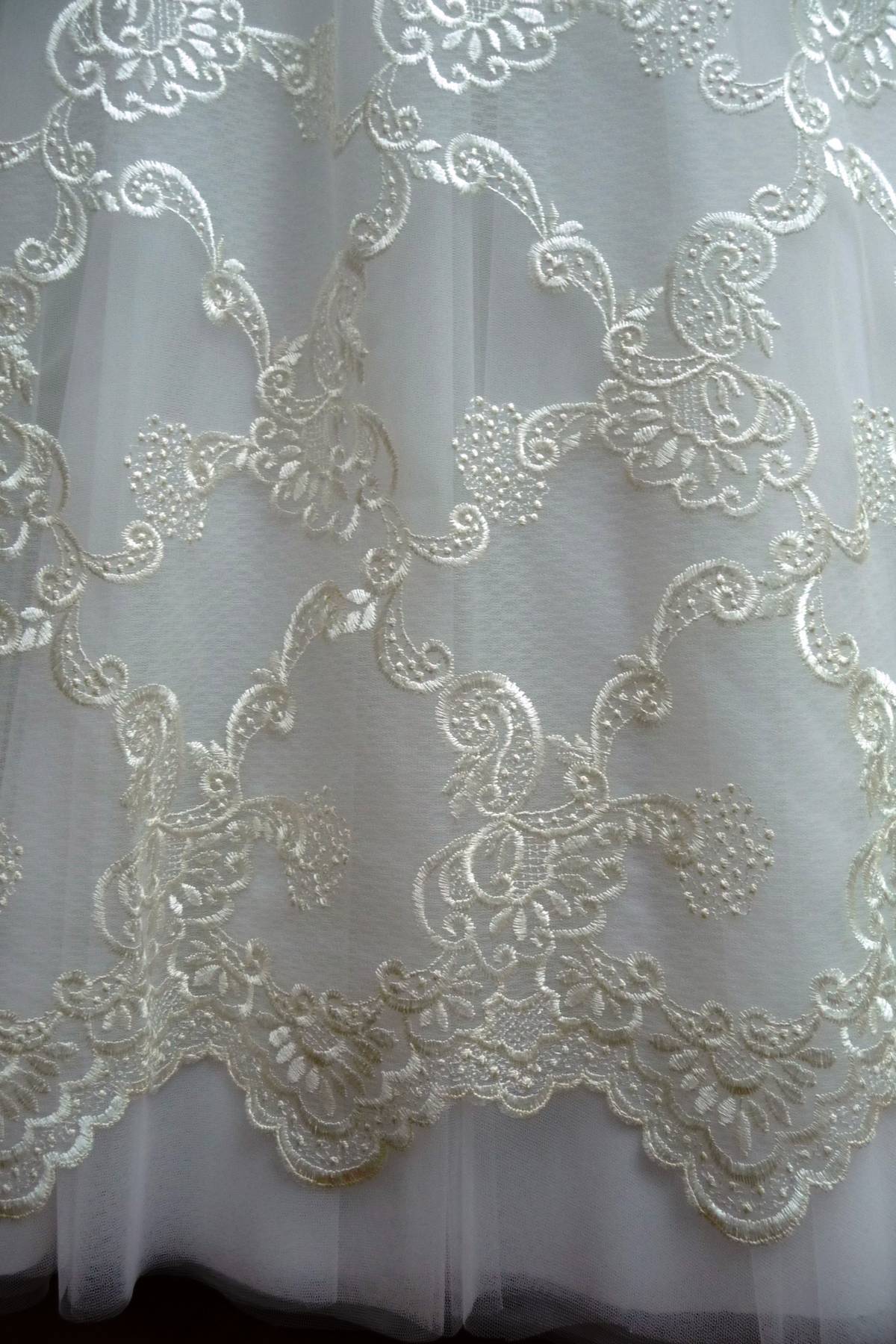 tulle ricamato avorio Art 3016LTUAV
