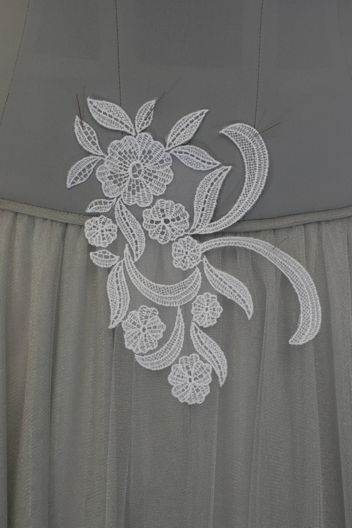 applicazioni organza bianco cm 18x15 Art 7077