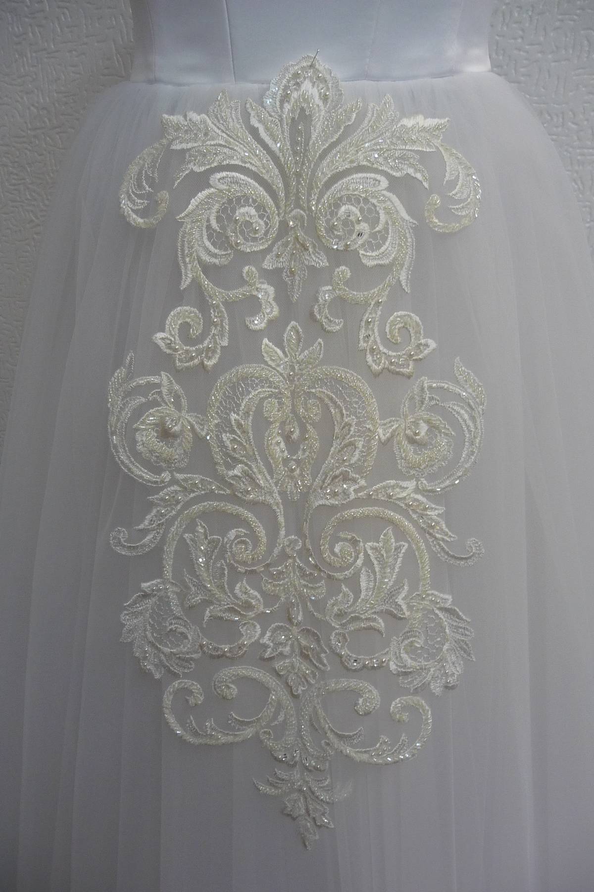 applicazioni tulle avorio chiaro ricamato Art 7090